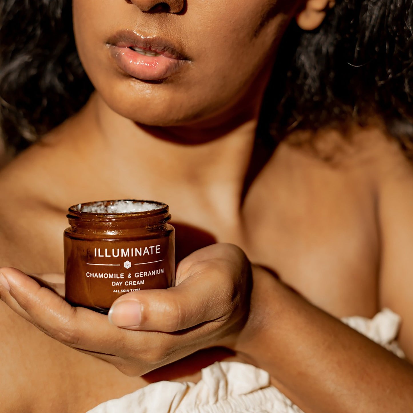 Illuminate - Day cream with Chamomile and Geranium